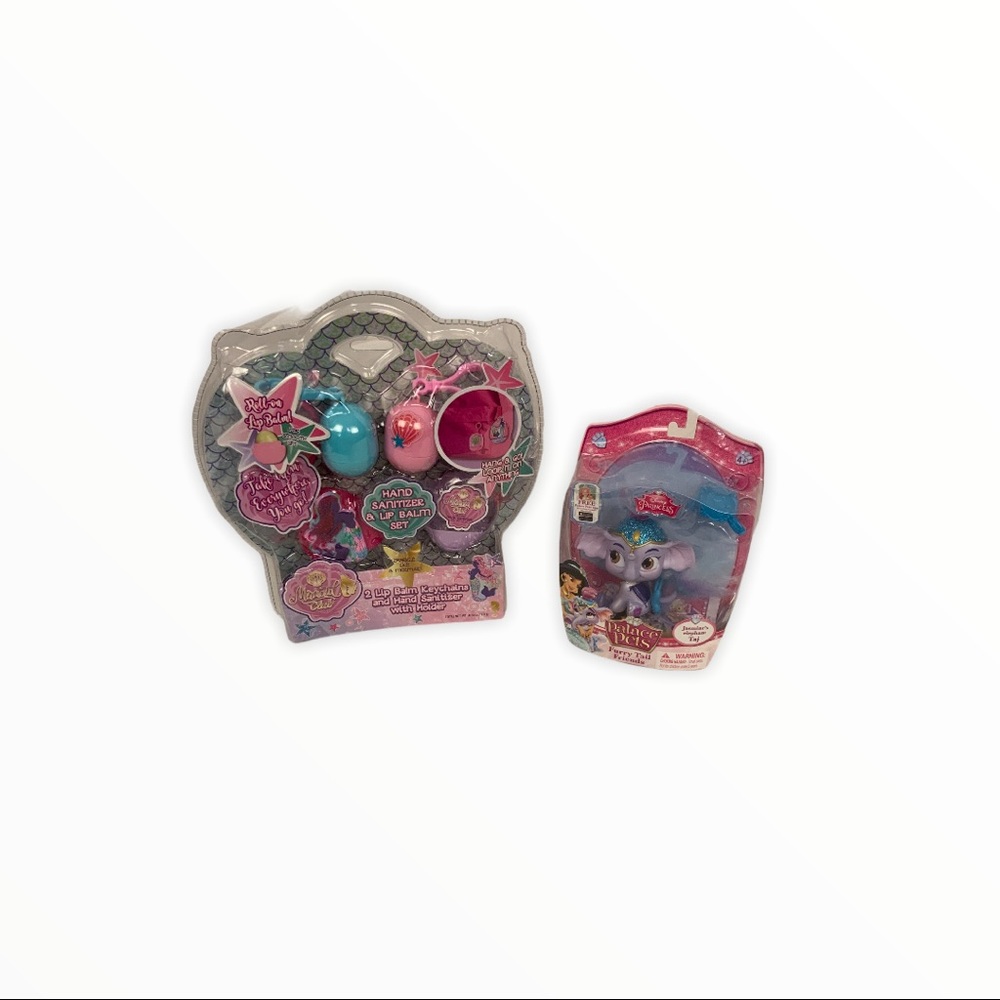 Palace Pet and hand sanitizer set